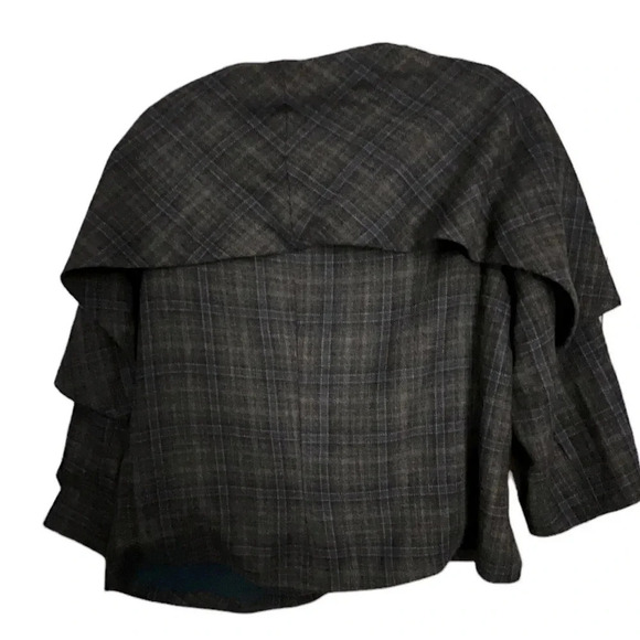 Cabi Plaid Court Cape Jacket Gray Plaid Style 916 Size 10 Business Singl… - Picture 5 of 13